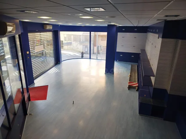BAJO EN VENTA O ALQUILER EL CENTRO DE RIBEIRA - foto 4