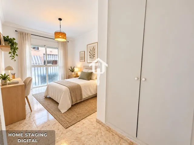 PISO EN VENTA EN ALICANTE. ZONA DE LA FLORIDA. 79m2, 2 habitaciones, 1 BAÑO, AMPLIO PATIO, PRIMERA PLANTA CON ASCENSOR. — 22
