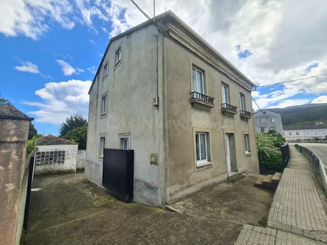Casa señorial gallega con finca de 2.862 m2 a solo 5 minutos - foto 3