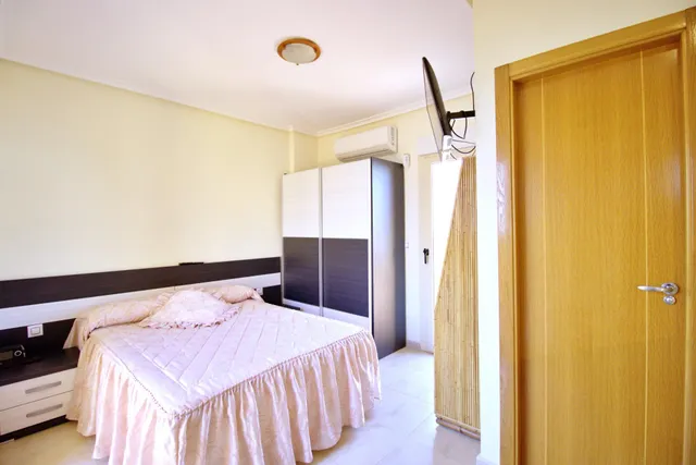 Adosado tipo triplex en Guardamar del Segura. — 20