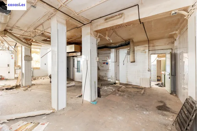 Local + vivienda en Avda. Cadiz — 42