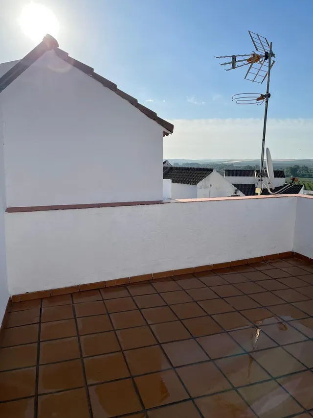 Adosado con vistas al Castillo y piscina comunitaria — 32