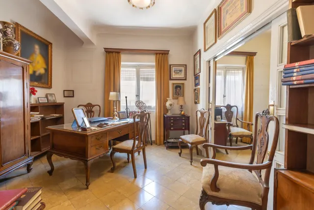 EXCLUSIVA VIVIENDA SEÑORIAL EN ANGEL GANIVET, EN PLENO CORAZON DE GRANADA — 11