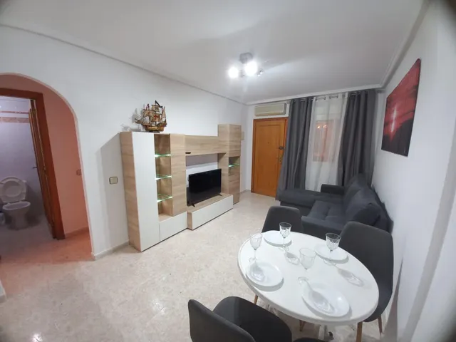 El bungalow con 2 dorm.  en zona Parque de las Naciones en Torrevieja — 7