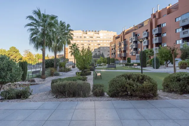 Moderno Apartamento Nuevo en el Campus de la Salud - Granada — 42