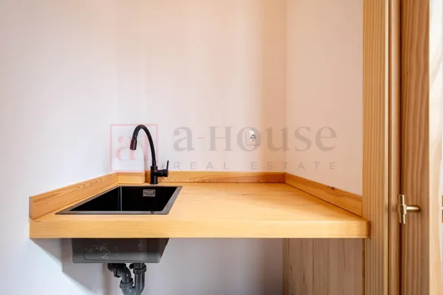 Piso luminoso y recién reformado, listo para entrar a vivir en vila de gràcia — 13