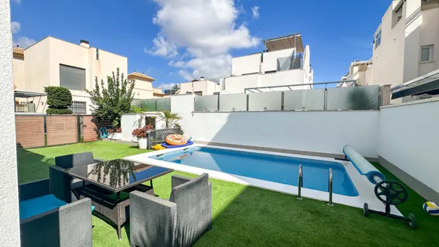 Villa 5 habitaciones 250m² en venta - Centro — 36