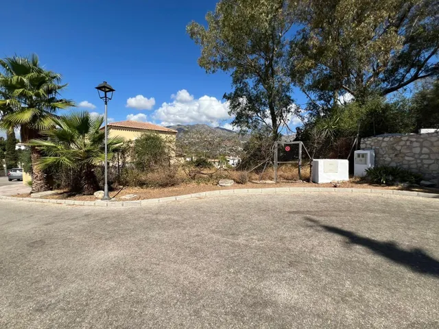 Parcela con Proyecto y Licencia: Villa de Diseño con Vistas Panorámicas al Mar y la Sierra de Mijas — 15