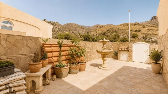Tríplex junto al campo de golf de La Envía, con terrazas, piscina y garaje privado — 18