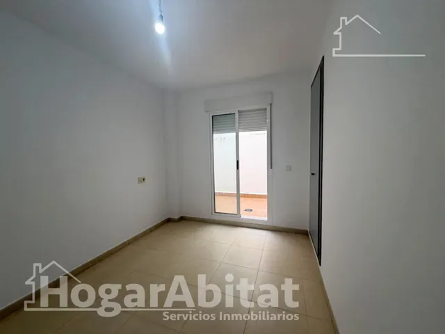 Reformado con patio cerca de la playa — 28
