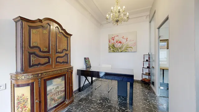 ¡Oportunidad única! Piso de lujo en alquiler en el corazón de Valencia — 10