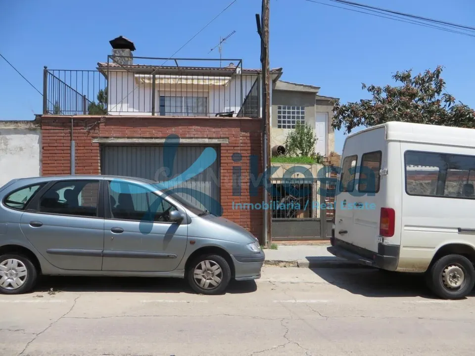 VENTA DE CASA ADOSADA EN LLIÇA D'AMUNT, BARCELONA. ACTIVO INMOBILIARIO SIN POSESIÓN, NO SE PUEDE VISITAR