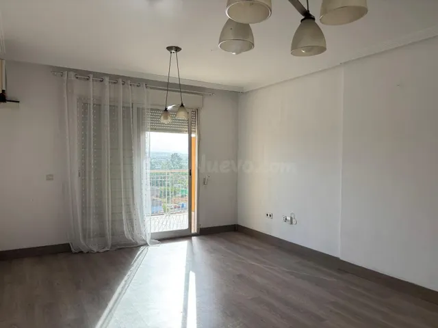 Luminioso piso céntrico junto al Colegio de La Consolación,  - foto 2