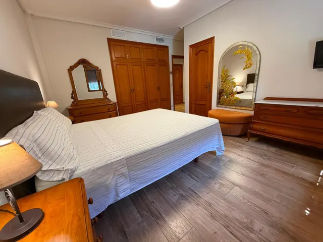 Alquiler Chalet con piscina en alquiler en Elche, zona Valverde. — 16