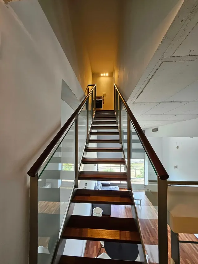 Luminoso dúplex con dos terrazas, piscina y garaje incluido — 16