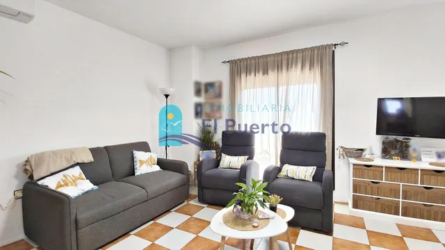 APARTAMENTO SEMIREFORMADO CON PISCINA Y PARKING EN BAHÍA – R - foto 4