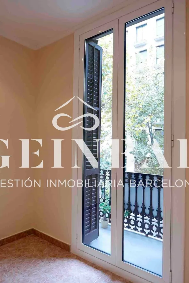PISO CON TERRAZA DE 25 M2 Y SALA POLIVALENTE DE 21 M2 EN L’ANTIGA ESQUERRA DE L’EIXAMPLE — 7