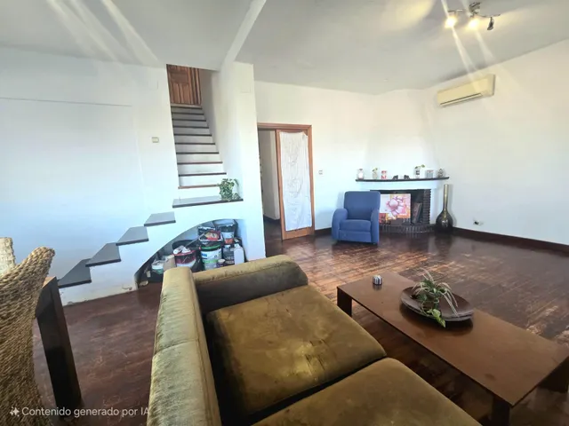 Chalet independiente con gran jardín y espectaculares vistas al mar — 8