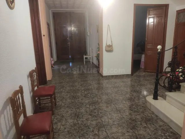 VIVIENDA EN PLANTA BAJA CON AMPLIO PATIO MUY CENTRICA - foto 4