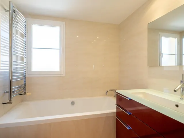 Chalet 3 habitaciones 200m² en venta - Centro — 24
