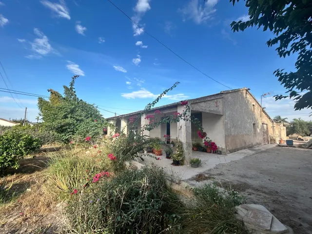 Exclusivo chalet para reformar a tu gusto a 5 min de Elche — 6