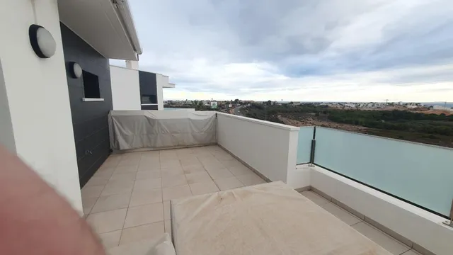 PRECIOSO Y LUJOSO QUAD CON PISCINA COMUNITARIA Y GARAJE PRIVADO — 17