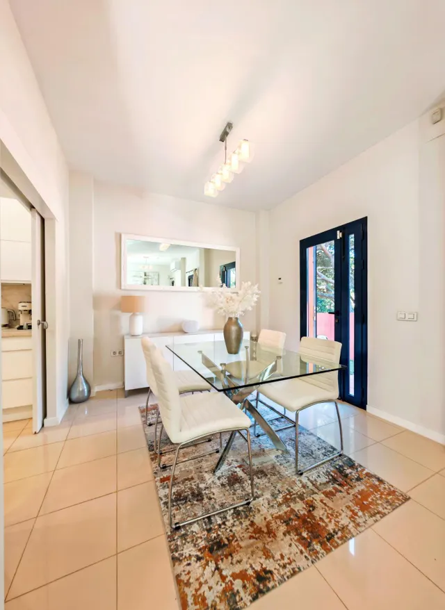 Chalet independiente reformado en pinar de los franceses | 3 dormitorios, 2 baños y piscina privada — 33