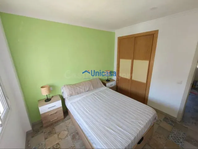 Piso de 3 dormitorios con terraza en ciudad jardín — 4