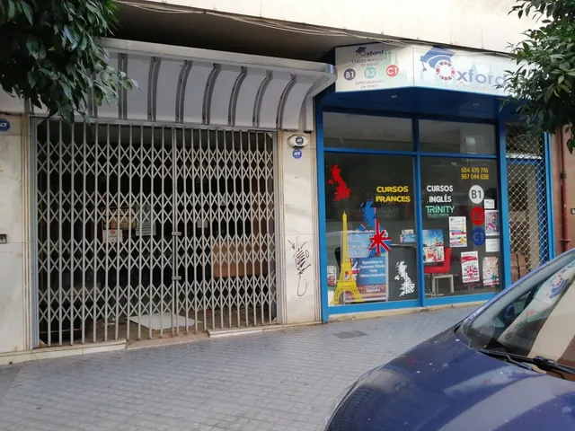 MAGNIFICO LOCAL CON DOS NEGOCIOS — 20