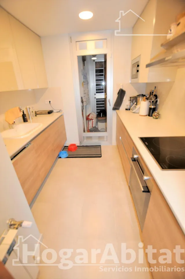 Vive con el confort de un exclusivo residencial con piscina, zonas verdes, garaje y trastero — 27