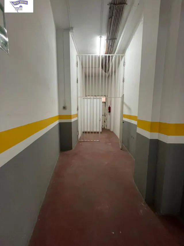 LOCAL CON VADO. 9 PLAZAS DE GARAJE. POSIBILIDAD DE T RASTEROS — 18