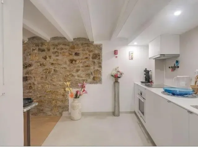 PISO EN VENTA EN EL GÒTIC — 12