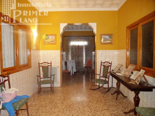 VIVIENDA EN UNA DE LAS PRINCIPALES CALLES DE TOMELLOSO - foto 3