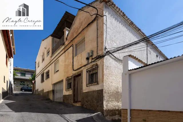 Barrio de Monachil--Casa con 3 viviendas independientes en u - foto 3