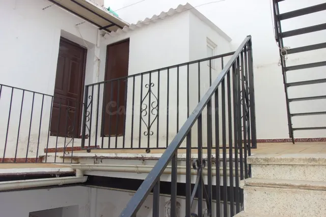 SE VENDE CASA A REFORMAR - foto 2