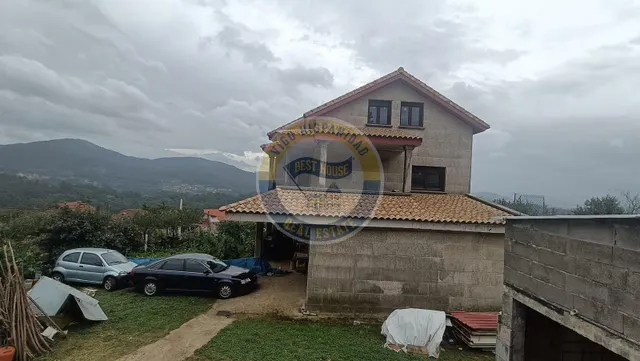 CASA EN MOS — 12