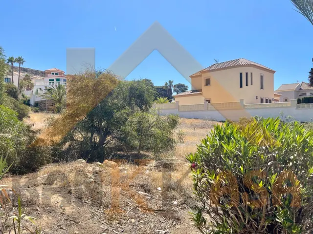 SUELO URBANO EN LOS ALCORES DE 873 METROS — 11