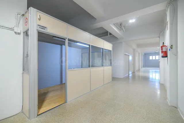 Bases de Manresa-Local comercial en venta reformado de 380 m
