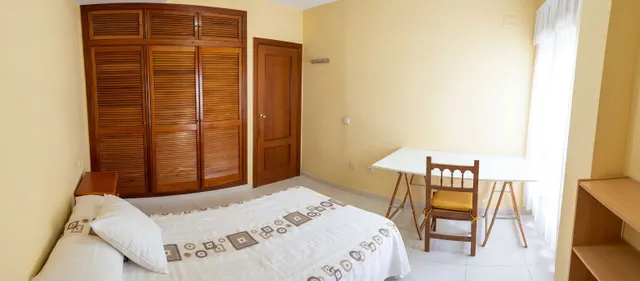 Se alquila amplio y luminoso piso de 90 m2, totalmente amueblado y equipado — 6