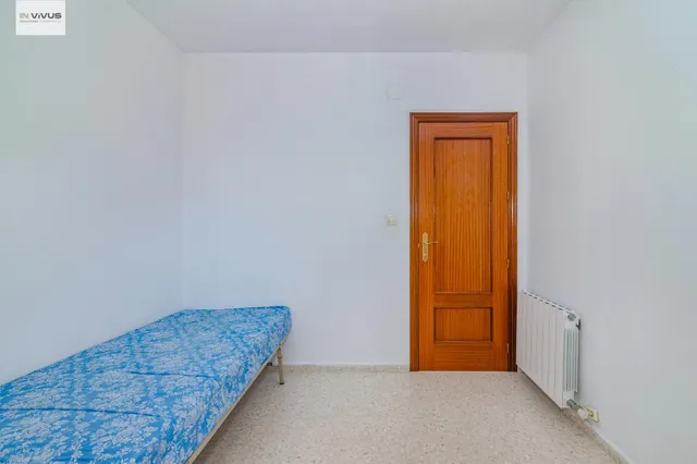 ALQUILER DE PISO DE 4 DORMITORIOS EN EL BARRIO DE ALBAYDA TOTALMENTE AMUEBLADO Y EQUIPADO Y CON PLAZA DE  GARAGE INCLUIDA — 20