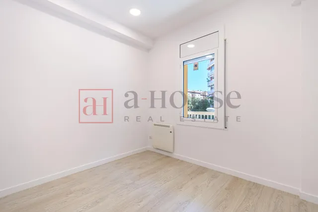 PISO RECIÉN REFORMADO CON GRAN BALCÓN EN L' EIXAMPLE — 20