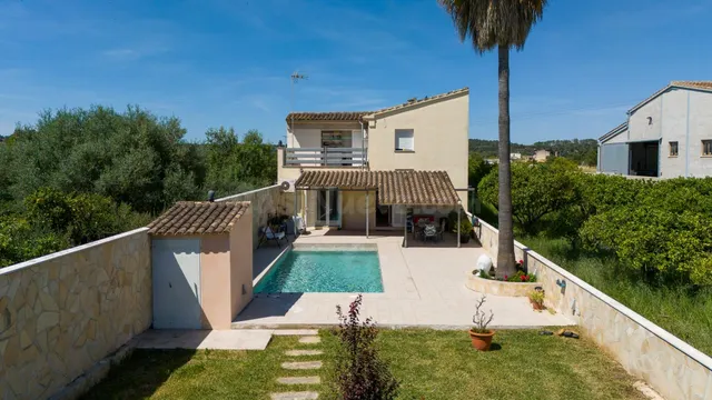 Espectacular villa con Licencia Vacacional, luz natural todo
