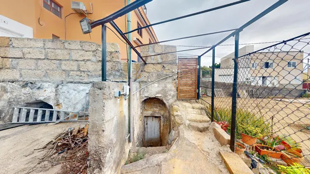 Piso con terraza y terreno en Guimar — 46