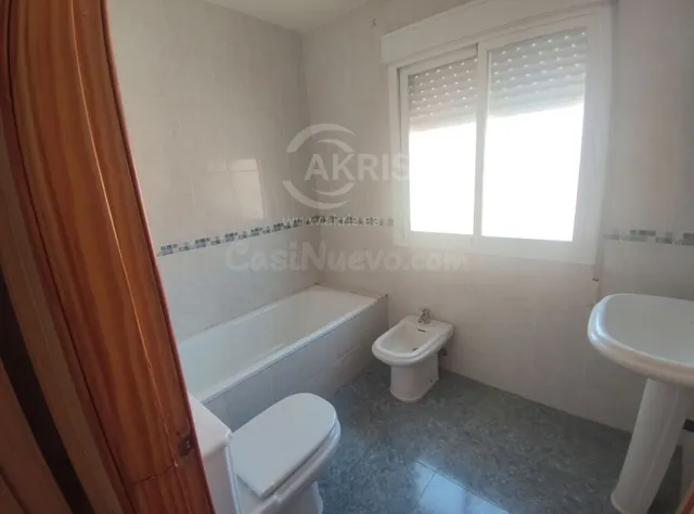 Adosado en Olias Del Rey — 11