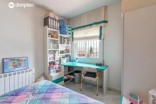 Chalet pareado con piscina, jardín y bonitas vistas a Granada en La Zubia — 41