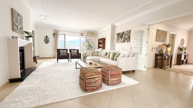 Chalet 7 habitaciones 425m² en venta - Riviera del sol — 7
