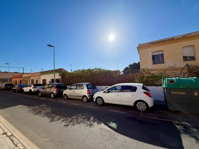 DOS INMUEBLES EN ESQUINA PARA CONSTRUIR TU CASA EN ALMERÍA – 103 m2 DE PARCELA — 7