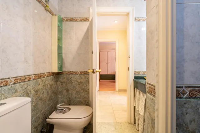 UNA CASA CON ALMA EN EL CORAZÓN DE ALMERÍA: 278 m2 Y DOS TERRAZAS PARA DISFRUTAR — 43