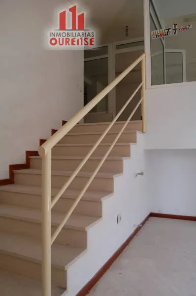 AMPLIO LOCAL COMERCIAL EN EL VEINTIUNO — 8