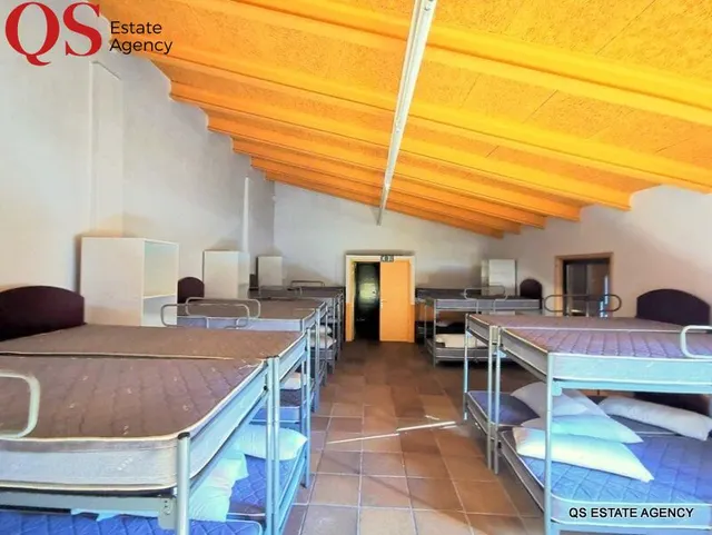 Casa con la nave en Cellera de Ter — 27